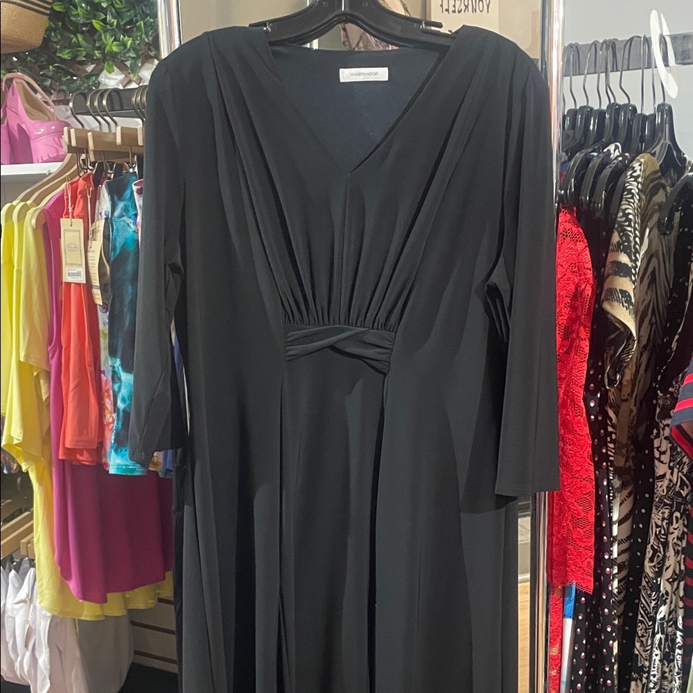 Elegant Black V-Neck Women’s Dress from Windsmoor